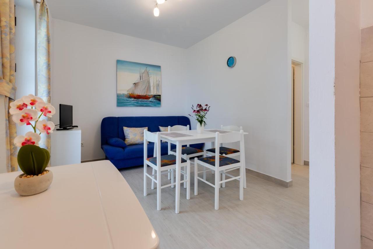 פטרצ'אנה Family Friendly Seaside Apartments Kozino, Zadar - 5756 מראה חיצוני תמונה